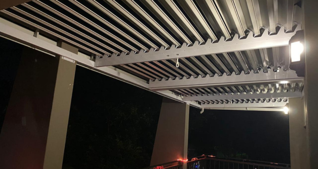 Adjustable-Loure-awnings-14