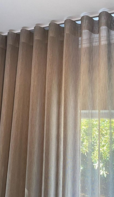 Adjustable-Loure-awnings-2-1 (1)