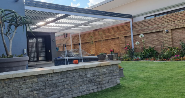 Adjustable-Loure-awnings-7