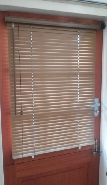 wvenetian-blinds-2
