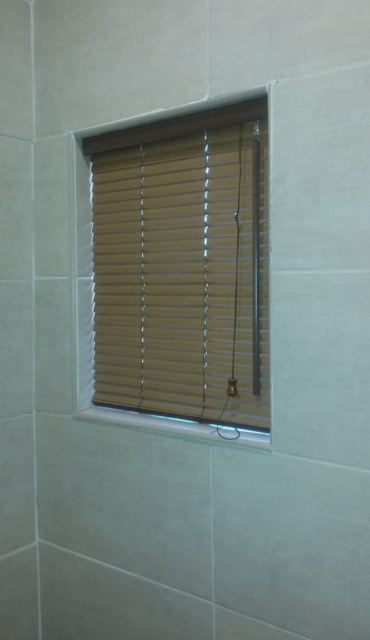 wvenetian-blinds-3